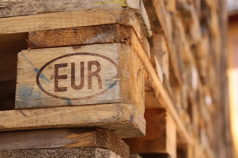 Palettes en bois d'occasion