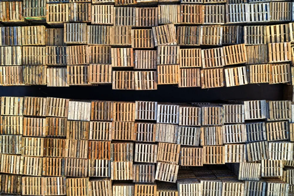 Palette en bois à vendre à Void Vacon